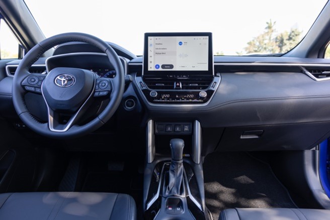 TOYOTA FULL HYBRID, FULL HYBRID RECHARGEABLE,  100% ÉLECTRIQUE : LA MAGIE DE LA BOITE AUTOMATIQUE